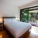 One-bedroom Unit G With Garden Appartement